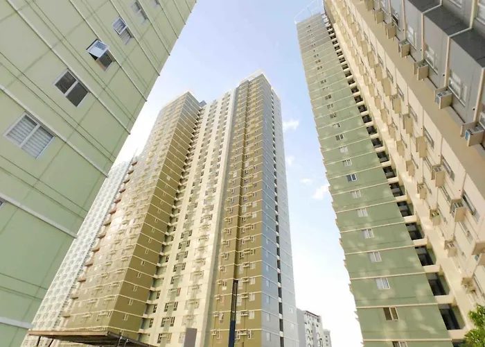 Casa Siempre's At Avida Riala Towers - 5 Minutes Walk To Ayala Bloc, With 3 Pools, Fast Wi-fi, & Views Inside It Park * Cebu
