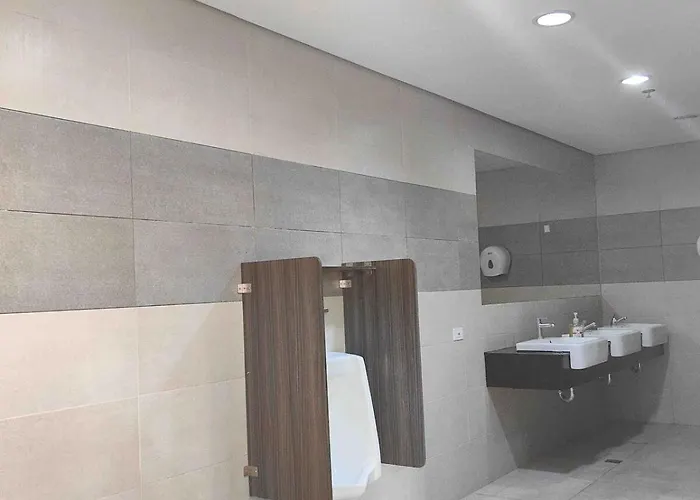 Apartment Casa Siempre's At Avida Riala Towers - 5 Minutes Walk To Ayala Bloc, With 3 Pools, Fast Wi-fi, & Views Inside It Park *
