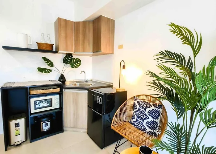 Casa Siempre's At Avida Riala Towers - 5 Minutes Walk To Ayala Bloc, With 3 Pools, Fast Wi-fi, & Views Inside It Park *